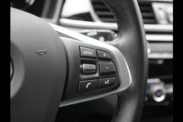 BMW X1 xDrive25e Sportline Plug In Hybrid 221pk Dealer O.H PHEV | Navigatie | Sfeerverlichting | LED Koplampen | Sportstoelen Verwarmd | DAB | 18"L.M | BMW X1 xDrive25e Sportline Plug In Hybrid 221pk Dealer O.H PHEV | Navigatie | Sfeerverlichting | LED Koplampen | Sportstoelen Verwarmd | DAB | 18"L.M |