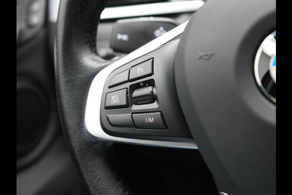 BMW X1 xDrive25e Sportline Plug In Hybrid 221pk Dealer O.H PHEV | Navigatie | Sfeerverlichting | LED Koplampen | Sportstoelen Verwarmd | DAB | 18"L.M | BMW X1 xDrive25e Sportline Plug In Hybrid 221pk Dealer O.H PHEV | Navigatie | Sfeerverlichting | LED Koplampen | Sportstoelen Verwarmd | DAB | 18"L.M |