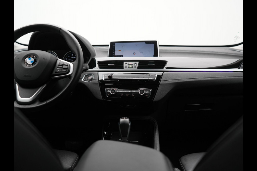 BMW X1 xDrive25e Sportline Plug In Hybrid 221pk Dealer O.H PHEV | Navigatie | Sfeerverlichting | LED Koplampen | Sportstoelen Verwarmd | DAB | 18"L.M | BMW X1 xDrive25e Sportline Plug In Hybrid 221pk Dealer O.H PHEV | Navigatie | Sfeerverlichting | LED Koplampen | Sportstoelen Verwarmd | DAB | 18"L.M |