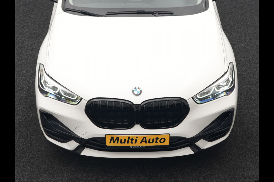 BMW X1 xDrive25e Sportline Plug In Hybrid 221pk Dealer O.H PHEV | Navigatie | Sfeerverlichting | LED Koplampen | Sportstoelen Verwarmd | DAB | 18"L.M | BMW X1 xDrive25e Sportline Plug In Hybrid 221pk Dealer O.H PHEV | Navigatie | Sfeerverlichting | LED Koplampen | Sportstoelen Verwarmd | DAB | 18"L.M |