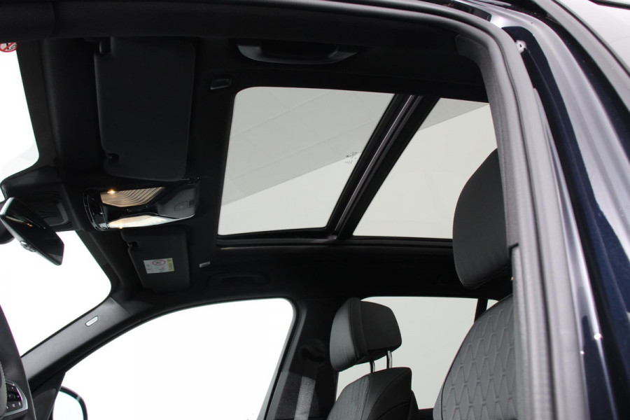 BMW X5 xDrive45e 394pk High Executive M-Sport PHEV 6 cilinder Panoramisch schuif-kantel dak Harman Kardon Head up display Lederen bekleding Electrische verstelling comfort stoelen BMW X5 xDrive45e 394pk High Executive M-Sport PHEV 6 cilinder Panoramisch schuif-kantel dak Harman Kardon Head up display Lederen bekleding Electrische verstelling comfort stoelen