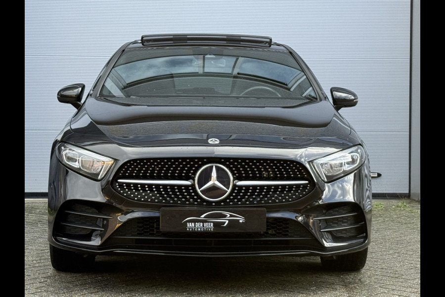 Mercedes-Benz A-Klasse 250 e Business Line | AMG Pakket | Sfeerverlichting | Pano | Widescreen Mercedes-Benz A-Klasse 250 e Business Line | AMG Pakket | Sfeerverlichting | Pano | Widescreen