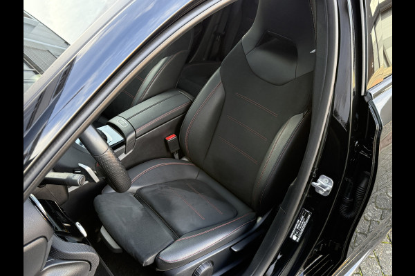 Mercedes-Benz A-Klasse 250 e Business Line | AMG Pakket | Sfeerverlichting | Pano | Widescreen Mercedes-Benz A-Klasse 250 e Business Line | AMG Pakket | Sfeerverlichting | Pano | Widescreen