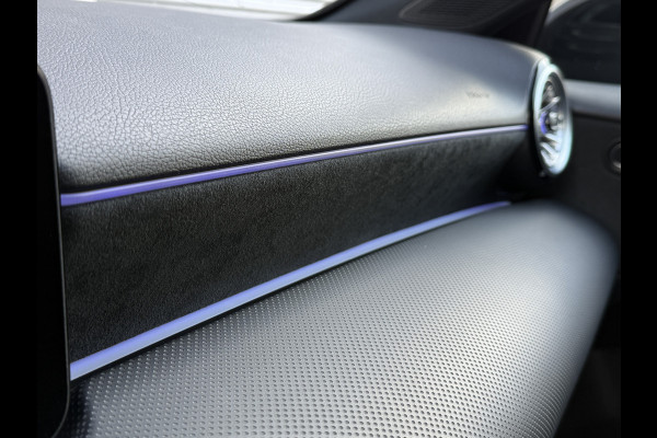 Mercedes-Benz A-Klasse 250 e Business Line | AMG Pakket | Sfeerverlichting | Pano | Widescreen Mercedes-Benz A-Klasse 250 e Business Line | AMG Pakket | Sfeerverlichting | Pano | Widescreen