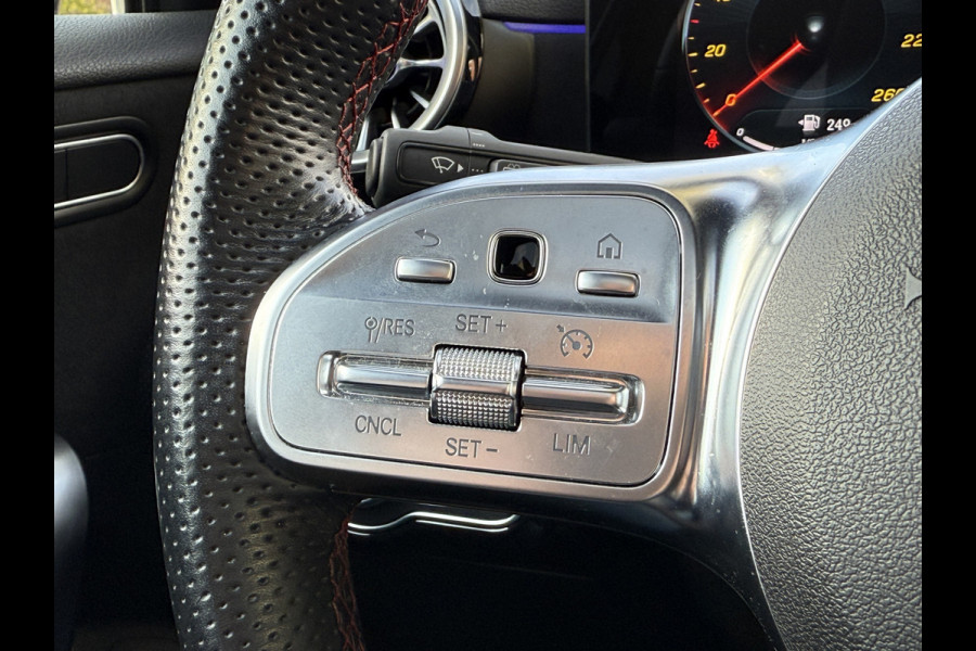 Mercedes-Benz A-Klasse 250 e Business Line | AMG Pakket | Sfeerverlichting | Pano | Widescreen Mercedes-Benz A-Klasse 250 e Business Line | AMG Pakket | Sfeerverlichting | Pano | Widescreen