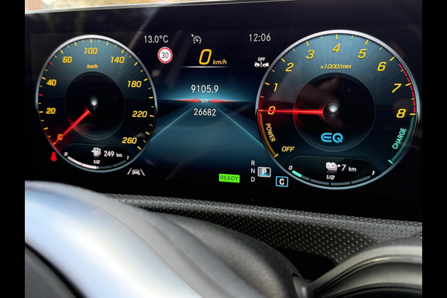 Mercedes-Benz A-Klasse 250 e Business Line | AMG Pakket | Sfeerverlichting | Pano | Widescreen Mercedes-Benz A-Klasse 250 e Business Line | AMG Pakket | Sfeerverlichting | Pano | Widescreen