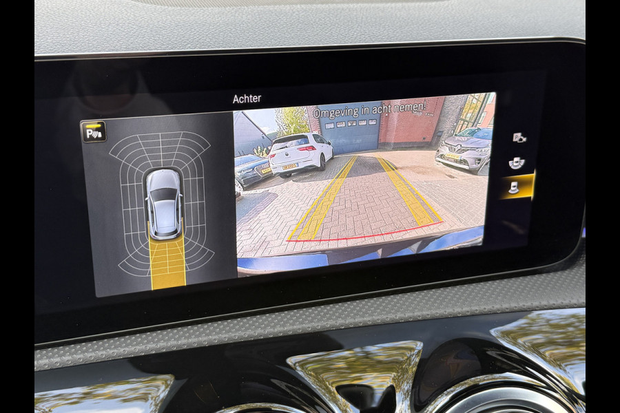 Mercedes-Benz A-Klasse 250 e Business Line | AMG Pakket | Sfeerverlichting | Pano | Widescreen Mercedes-Benz A-Klasse 250 e Business Line | AMG Pakket | Sfeerverlichting | Pano | Widescreen
