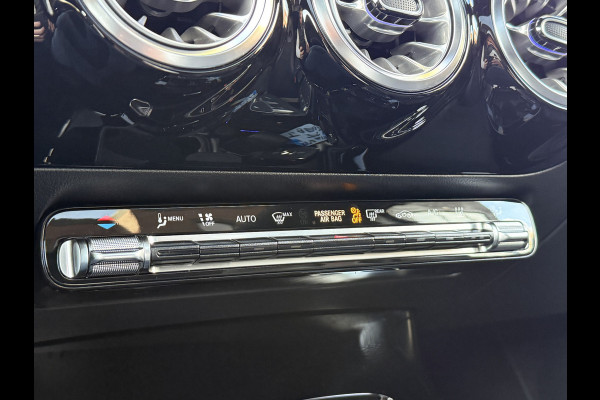 Mercedes-Benz A-Klasse 250 e Business Line | AMG Pakket | Sfeerverlichting | Pano | Widescreen Mercedes-Benz A-Klasse 250 e Business Line | AMG Pakket | Sfeerverlichting | Pano | Widescreen