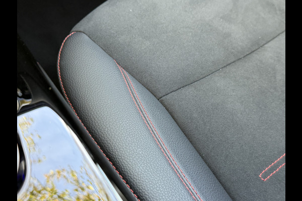 Mercedes-Benz A-Klasse 250 e Business Line | AMG Pakket | Sfeerverlichting | Pano | Widescreen Mercedes-Benz A-Klasse 250 e Business Line | AMG Pakket | Sfeerverlichting | Pano | Widescreen