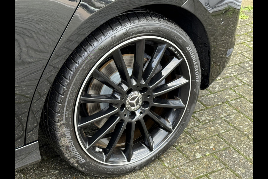 Mercedes-Benz A-Klasse 250 e Business Line | AMG Pakket | Sfeerverlichting | Pano | Widescreen Mercedes-Benz A-Klasse 250 e Business Line | AMG Pakket | Sfeerverlichting | Pano | Widescreen