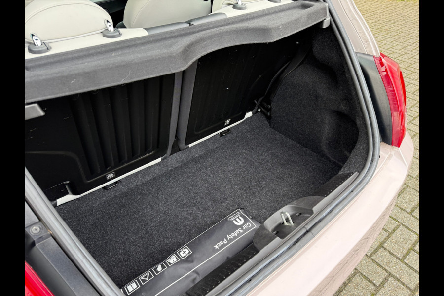 Fiat 500 1.0 Hybrid Star - Glasdak - Navi - Climate - Parkeerhulp - Org.NL Fiat 500 1.0 Hybrid Star - Glasdak - Navi - Climate - Parkeerhulp - Org.NL