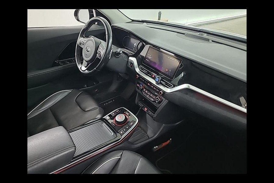 Kia e-Niro ExecutiveLine 64 kWh | Navi | Camera | Leder | Panorama