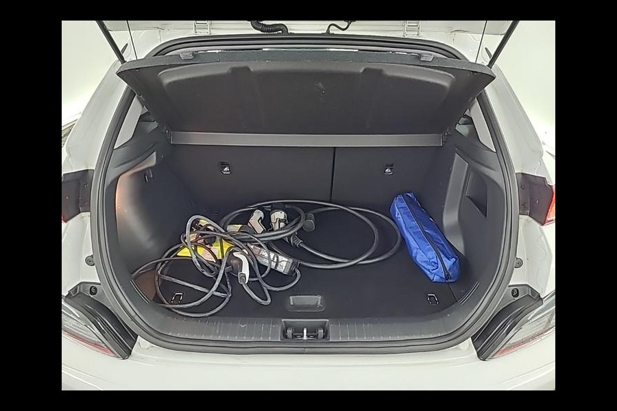 Hyundai Kona EV Comfort 64 kWh | Virtual | Camera | Apple Car Play Hyundai Kona EV Comfort 64 kWh | Virtual | Camera | Apple Car Play