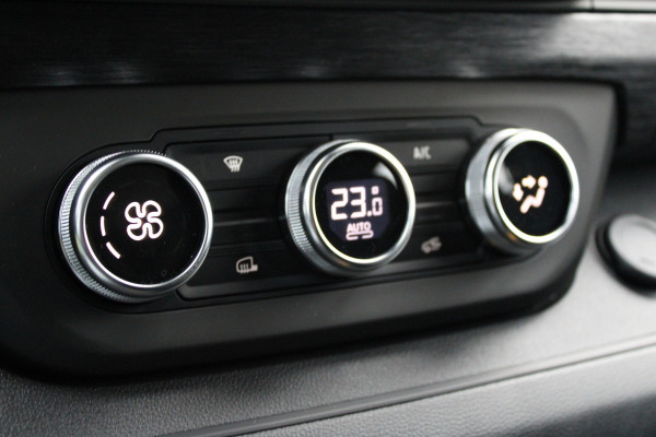 Renault Trafic 2.0 Blue dCi 130pk T29 L2H1 Advance Dubbele Cabine - Carplay - Android - 2x Schuifdeur - Passagiersstoel - Camera - LED - Rijkla