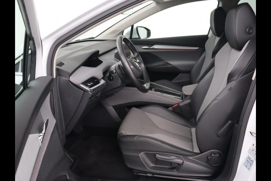 Škoda ENYAQ iV 80 | Matrix LED | Carplay | Camera | Navigatie | Sfeerverlichting | Half leder | Stuurverwarming | Cruise control | Parkeerhulp