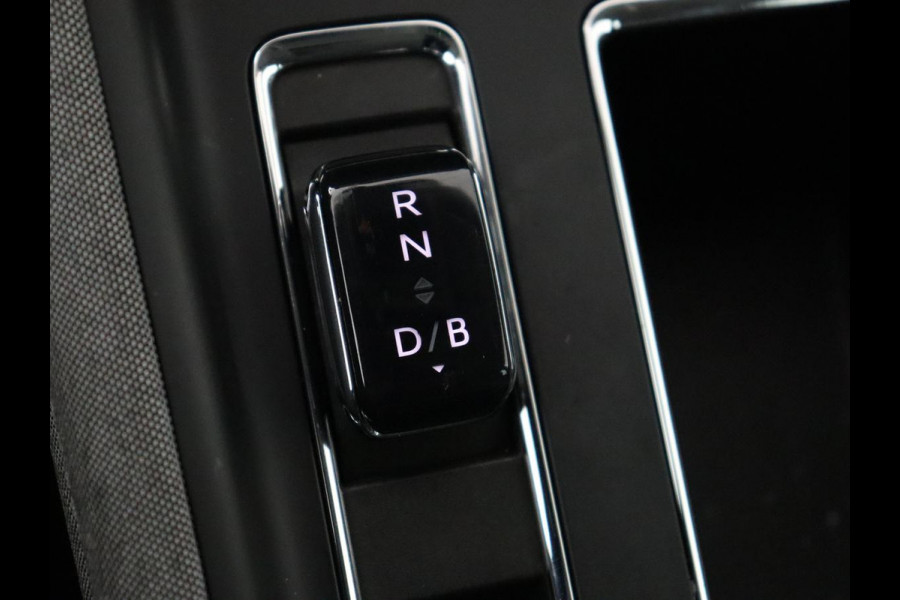 Škoda ENYAQ iV 80 | Matrix LED | Carplay | Camera | Navigatie | Sfeerverlichting | Half leder | Stuurverwarming | Cruise control | Parkeerhulp