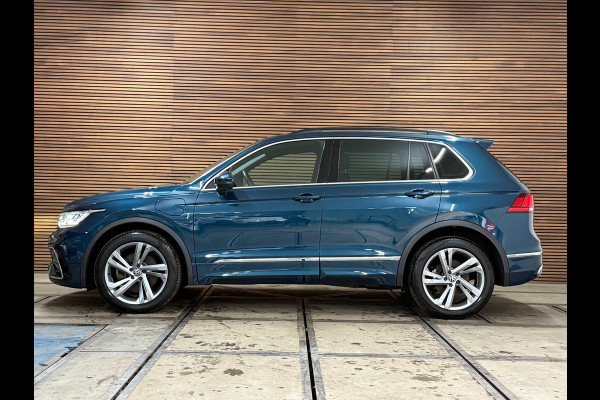 Volkswagen Tiguan 1.4 TSI eHybrid R-Line Business+ | Trekhaak Elektrisch | Navigatie | Adaptive Cruise | Alcantara | 19' inch Volkswagen Tiguan 1.4 TSI eHybrid R-Line Business+ | Trekhaak Elektrisch | Navigatie | Adaptive Cruise | Alcantara | 19' inch