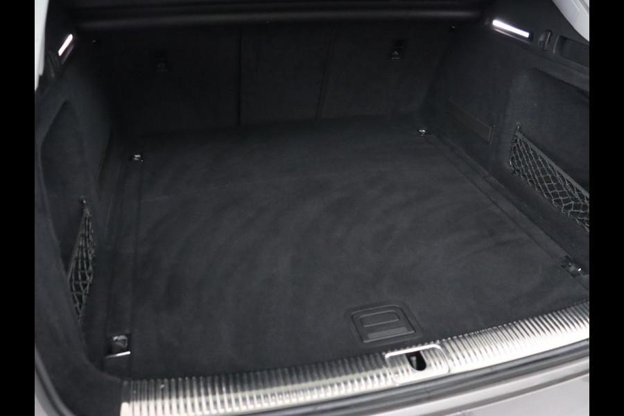 Audi A4 35 TFSI Business Edition | Carplay | Sportstoelen | Full LED | Virtual Cockpit | Navigatie | DAB | Climate control | Parkeerhulp | Cruise control Audi A4 35 TFSI Business Edition | Carplay | Sportstoelen | Full LED | Virtual Cockpit | Navigatie | DAB | Climate control | Parkeerhulp | Cruise control
