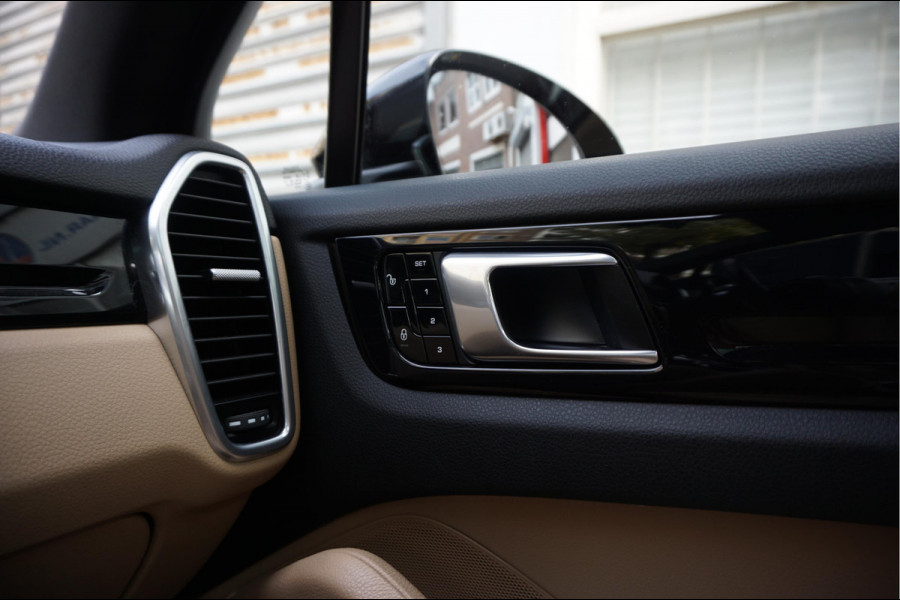 Porsche Cayenne 2.9 S AWD Aut8 441pk | Panoramadak | Luchtvering PASM | GTS sportzetels voor en achter | Uitgebreid memory pakket | Volledig onderhouden | Porsche RS Design velgen 21inch 2 sets banden | Porsche Cayenne 2.9 S AWD Aut8 441pk | Panoramadak | Luchtvering PASM | GTS sportzetels voor en achter | Uitgebreid memory pakket | Volledig onderhouden | Porsche RS Design velgen 21inch 2 sets banden |