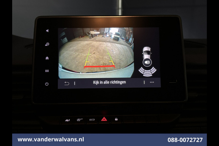 Renault Trafic 2.0 dCi 131pk L2H1 Euro6 Airco | Camera | Navigatie | LED | Cruisecontrol Parkeersensoren, Bijrijdersbank Renault Trafic 2.0 dCi 131pk L2H1 Euro6 Airco | Camera | Navigatie | LED | Cruisecontrol Parkeersensoren, Bijrijdersbank