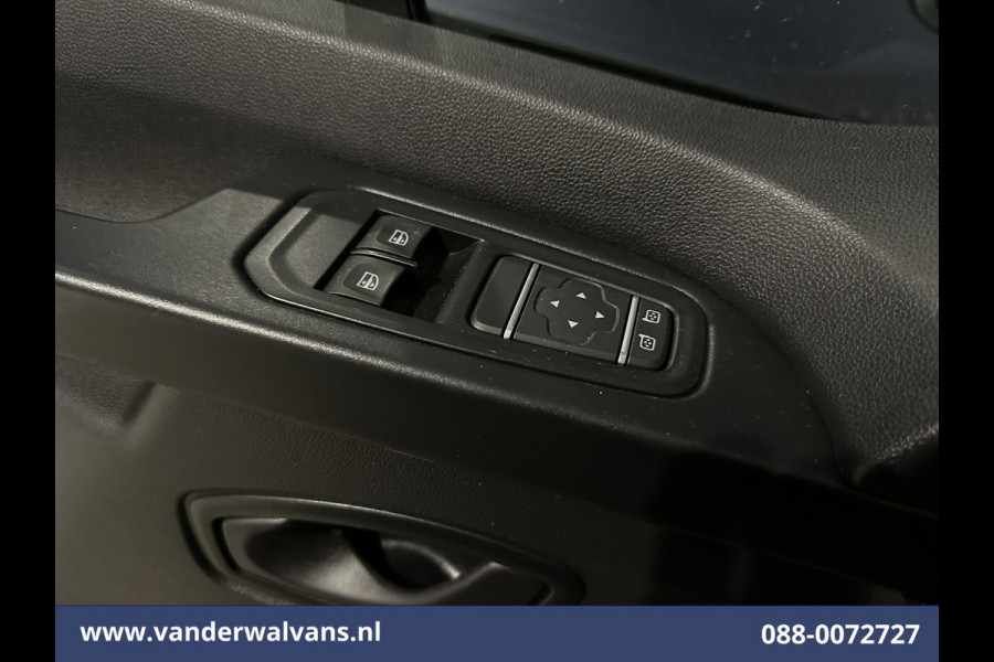Renault Trafic 2.0 dCi 131pk L2H1 Euro6 Airco | Camera | Navigatie | LED | Cruisecontrol Parkeersensoren, Bijrijdersbank Renault Trafic 2.0 dCi 131pk L2H1 Euro6 Airco | Camera | Navigatie | LED | Cruisecontrol Parkeersensoren, Bijrijdersbank