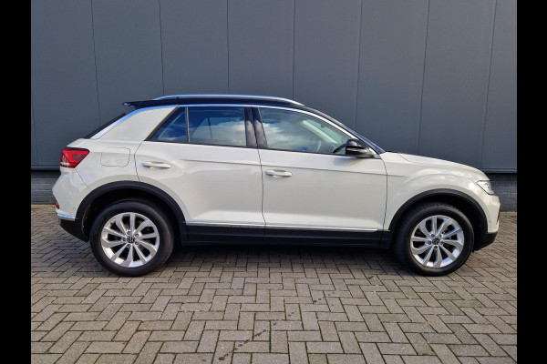 Volkswagen T-Roc 1.5 TSI DSG 150Pk /Keyless /ACC /Winterpakket Volkswagen T-Roc 1.5 TSI DSG 150Pk /Keyless /ACC /Winterpakket
