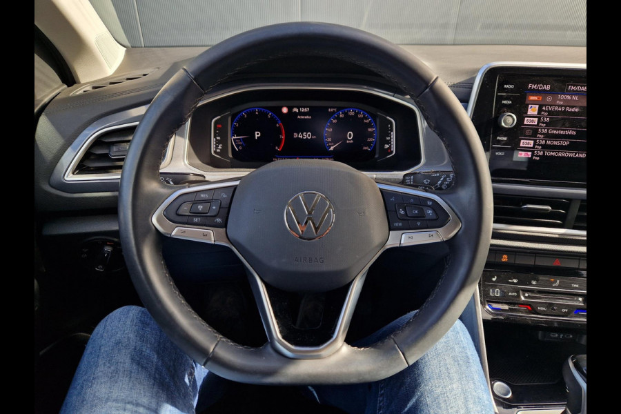 Volkswagen T-Roc 1.5 TSI DSG 150Pk /Keyless /ACC /Winterpakket Volkswagen T-Roc 1.5 TSI DSG 150Pk /Keyless /ACC /Winterpakket