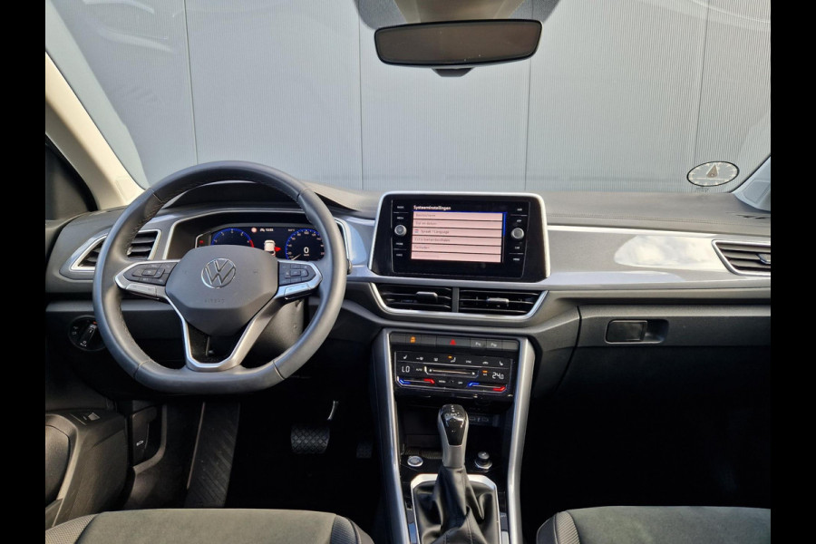 Volkswagen T-Roc 1.5 TSI DSG 150Pk /Keyless /ACC /Winterpakket Volkswagen T-Roc 1.5 TSI DSG 150Pk /Keyless /ACC /Winterpakket