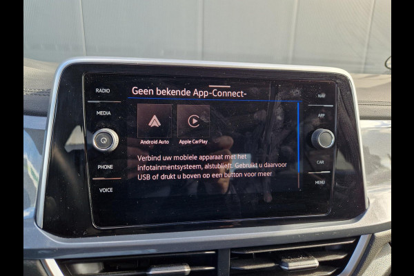 Volkswagen T-Roc 1.5 TSI DSG 150Pk /Keyless /ACC /Winterpakket Volkswagen T-Roc 1.5 TSI DSG 150Pk /Keyless /ACC /Winterpakket