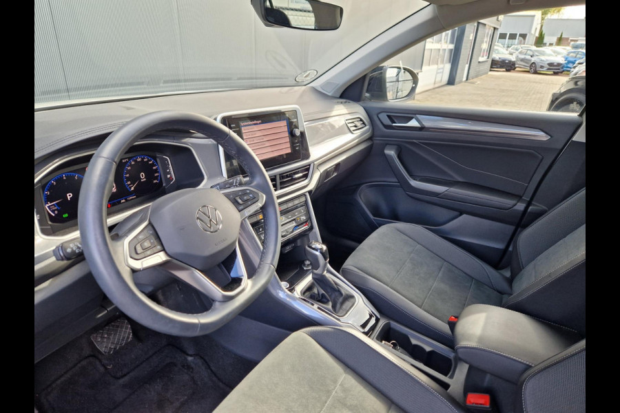 Volkswagen T-Roc 1.5 TSI DSG 150Pk /Keyless /ACC /Winterpakket Volkswagen T-Roc 1.5 TSI DSG 150Pk /Keyless /ACC /Winterpakket