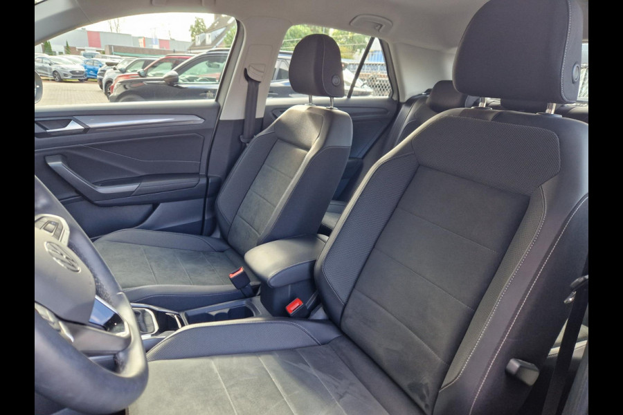 Volkswagen T-Roc 1.5 TSI DSG 150Pk /Keyless /ACC /Winterpakket Volkswagen T-Roc 1.5 TSI DSG 150Pk /Keyless /ACC /Winterpakket
