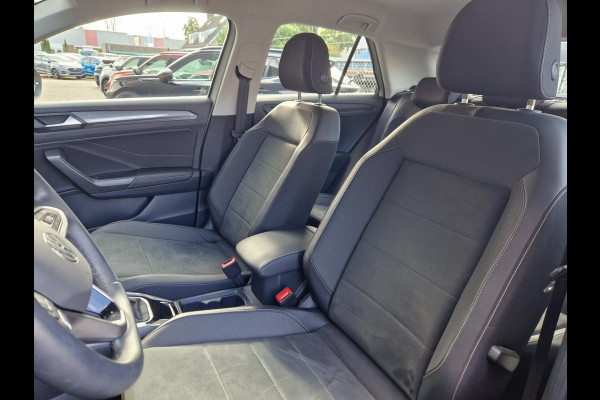 Volkswagen T-Roc 1.5 TSI DSG 150Pk /Keyless /ACC /Winterpakket Volkswagen T-Roc 1.5 TSI DSG 150Pk /Keyless /ACC /Winterpakket