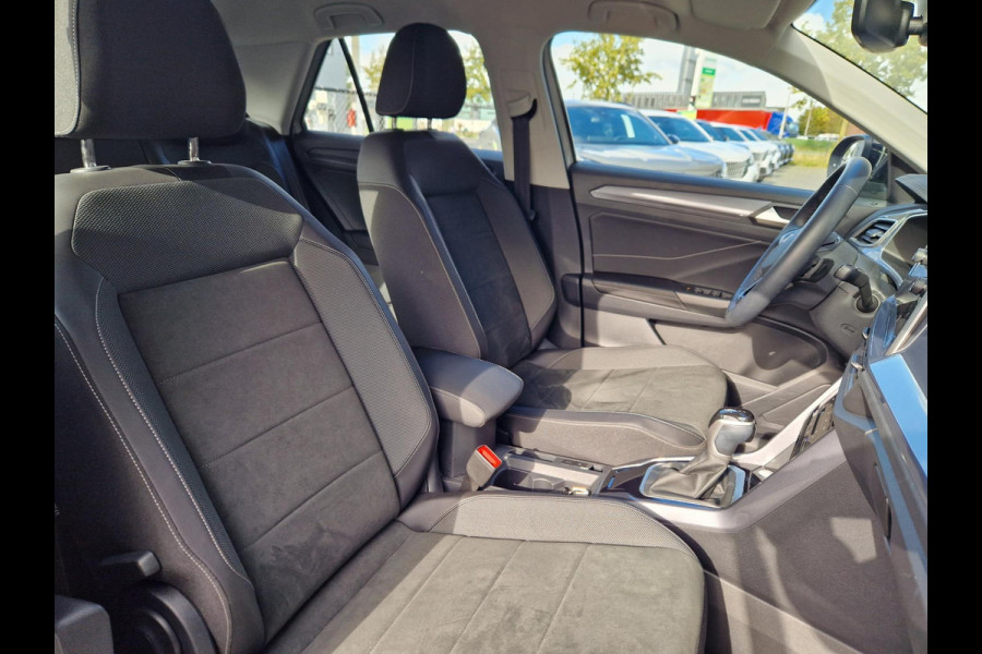 Volkswagen T-Roc 1.5 TSI DSG 150Pk /Keyless /ACC /Winterpakket Volkswagen T-Roc 1.5 TSI DSG 150Pk /Keyless /ACC /Winterpakket