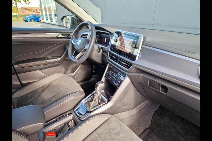Volkswagen T-Roc 1.5 TSI DSG 150Pk /Keyless /ACC /Winterpakket Volkswagen T-Roc 1.5 TSI DSG 150Pk /Keyless /ACC /Winterpakket