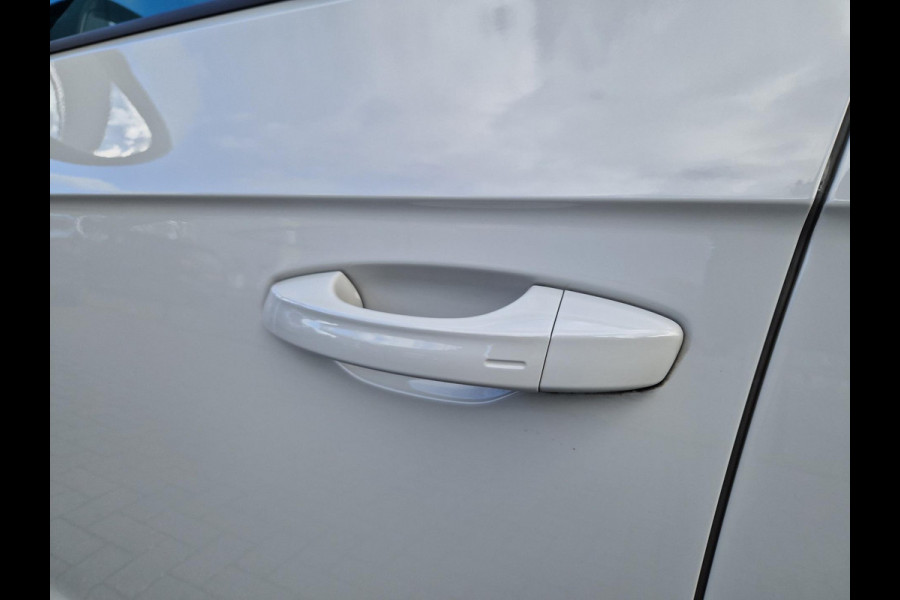 Volkswagen T-Roc 1.5 TSI DSG 150Pk /Keyless /ACC /Winterpakket Volkswagen T-Roc 1.5 TSI DSG 150Pk /Keyless /ACC /Winterpakket