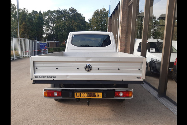 Volkswagen Transporter 2.0 TDI 150 Pk L2 Dubbel Cabine 6-Persoon Airco Cruise control Trekhaak 2500 Kg Volkswagen Transporter 2.0 TDI 150 Pk L2 Dubbel Cabine 6-Persoon Airco Cruise control Trekhaak 2500 Kg