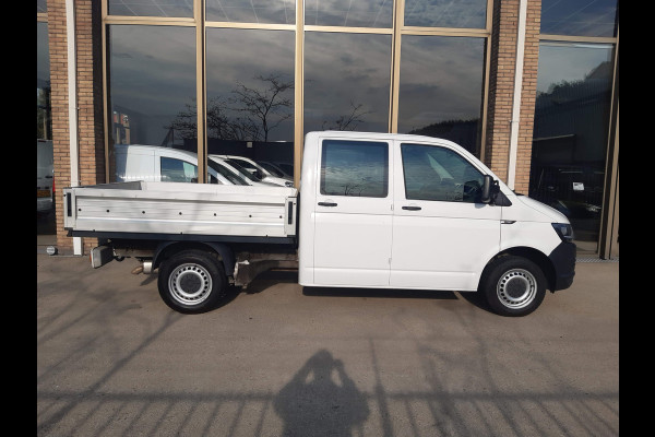 Volkswagen Transporter 2.0 TDI 150 Pk L2 Dubbel Cabine 6-Persoon Airco Cruise control Trekhaak 2500 Kg Volkswagen Transporter 2.0 TDI 150 Pk L2 Dubbel Cabine 6-Persoon Airco Cruise control Trekhaak 2500 Kg