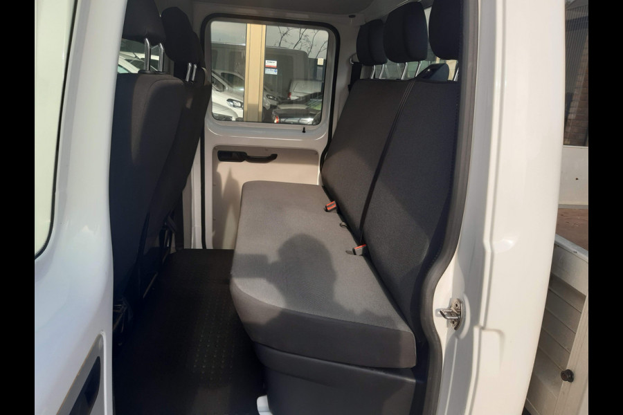 Volkswagen Transporter 2.0 TDI 150 Pk L2 Dubbel Cabine 6-Persoon Airco Cruise control Trekhaak 2500 Kg Volkswagen Transporter 2.0 TDI 150 Pk L2 Dubbel Cabine 6-Persoon Airco Cruise control Trekhaak 2500 Kg
