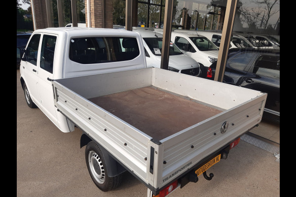Volkswagen Transporter 2.0 TDI 150 Pk L2 Dubbel Cabine 6-Persoon Airco Cruise control Trekhaak 2500 Kg Volkswagen Transporter 2.0 TDI 150 Pk L2 Dubbel Cabine 6-Persoon Airco Cruise control Trekhaak 2500 Kg