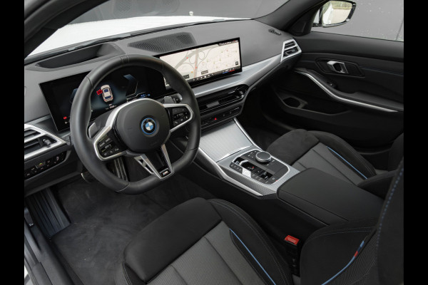 BMW 3 Serie Touring 330e xDrive - M-Sport - LCI 2 - Memoryzetel - Head-up - Driving + Parking Ass