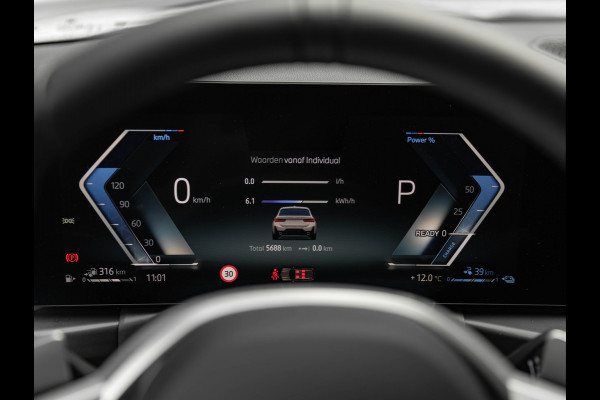 BMW 3 Serie Touring 330e xDrive - M-Sport - LCI 2 - Memoryzetel - Head-up - Driving + Parking Ass