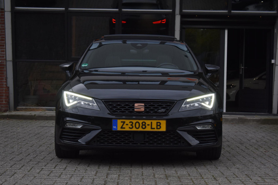 Seat Leon 2.0 TSI CUPRA Pano BBD Camera Carplay Seat Leon 2.0 TSI CUPRA Pano BBD Camera Carplay