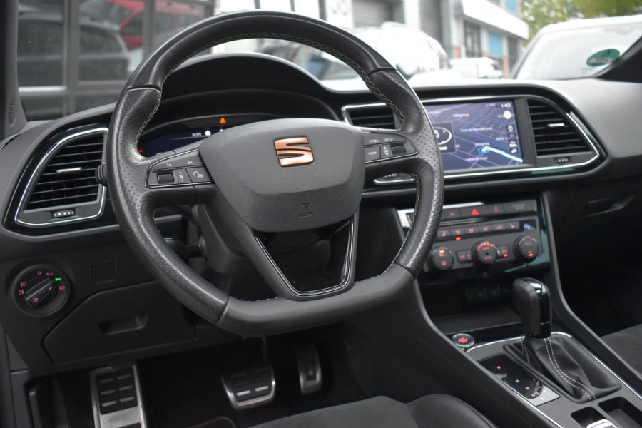 Seat Leon 2.0 TSI CUPRA Pano BBD Camera Carplay Seat Leon 2.0 TSI CUPRA Pano BBD Camera Carplay