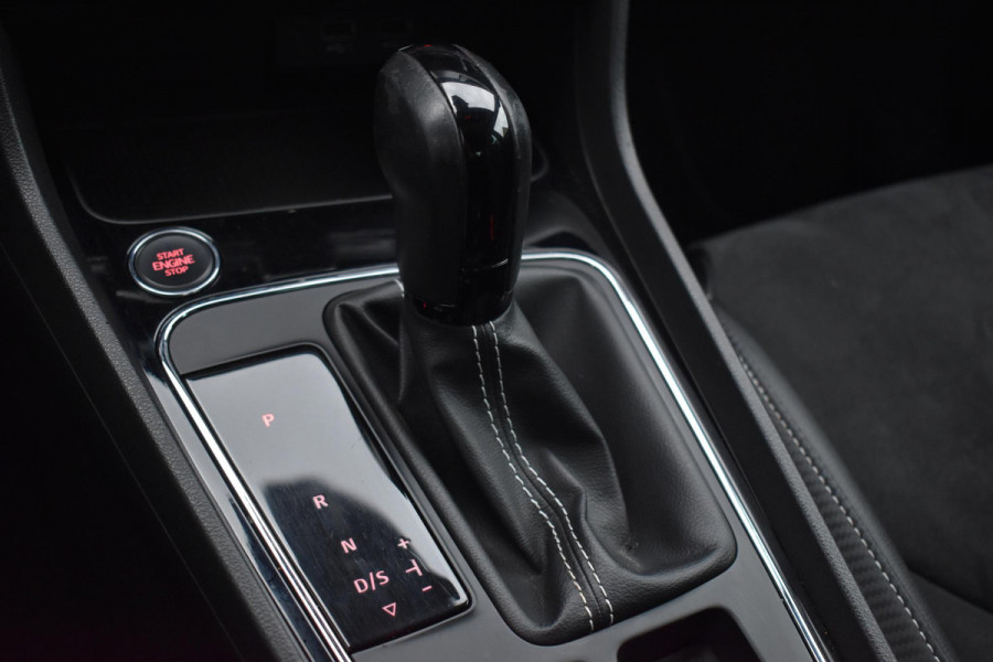 Seat Leon 2.0 TSI CUPRA Pano BBD Camera Carplay Seat Leon 2.0 TSI CUPRA Pano BBD Camera Carplay