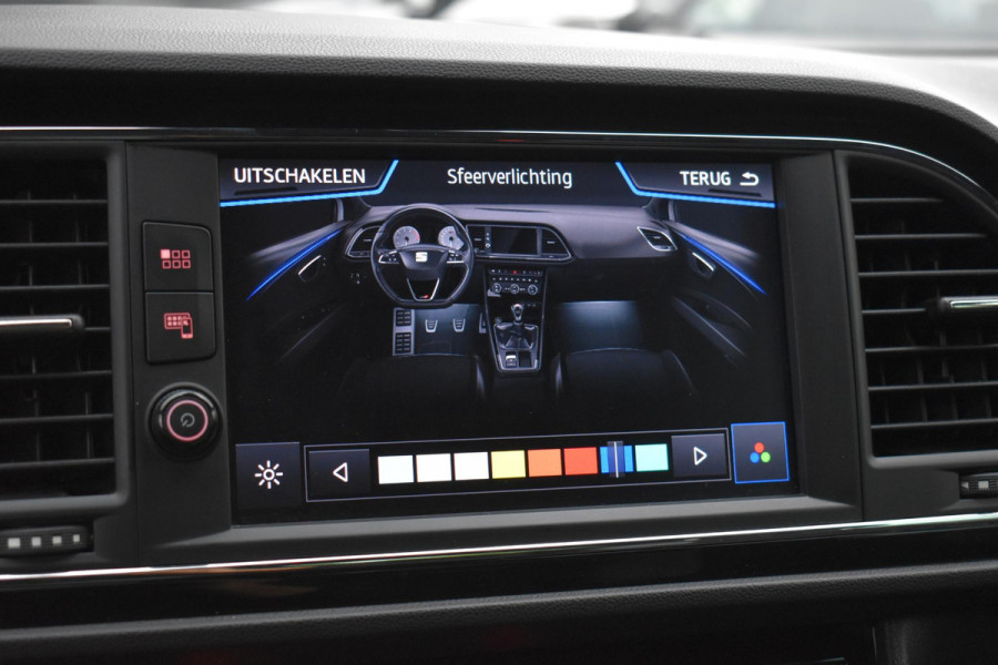 Seat Leon 2.0 TSI CUPRA Pano BBD Camera Carplay Seat Leon 2.0 TSI CUPRA Pano BBD Camera Carplay