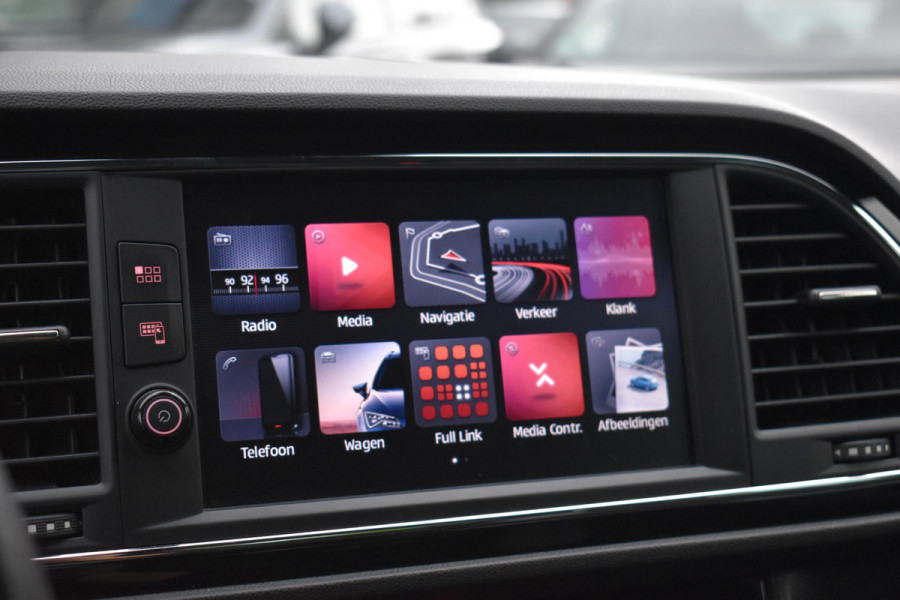 Seat Leon 2.0 TSI CUPRA Pano BBD Camera Carplay Seat Leon 2.0 TSI CUPRA Pano BBD Camera Carplay