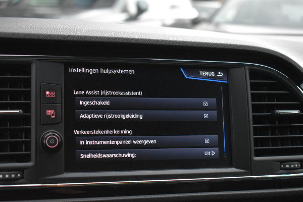 Seat Leon 2.0 TSI CUPRA Pano BBD Camera Carplay Seat Leon 2.0 TSI CUPRA Pano BBD Camera Carplay
