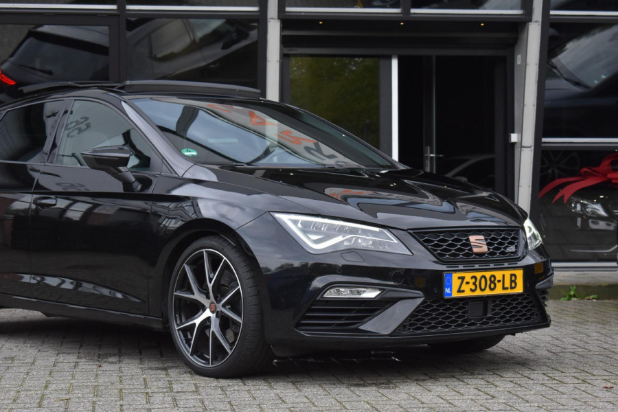 Seat Leon 2.0 TSI CUPRA Pano BBD Camera Carplay Seat Leon 2.0 TSI CUPRA Pano BBD Camera Carplay