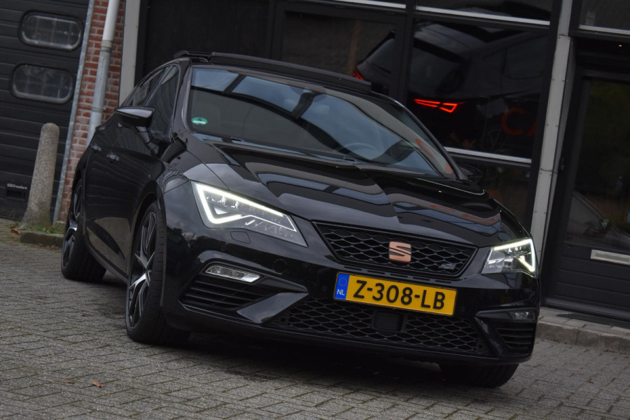 Seat Leon 2.0 TSI CUPRA Pano BBD Camera Carplay Seat Leon 2.0 TSI CUPRA Pano BBD Camera Carplay