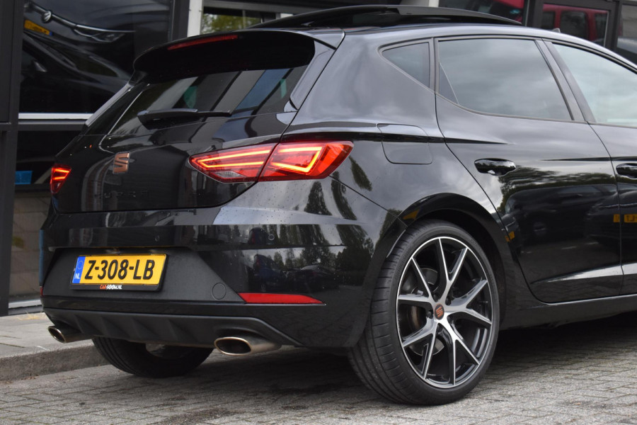 Seat Leon 2.0 TSI CUPRA Pano BBD Camera Carplay Seat Leon 2.0 TSI CUPRA Pano BBD Camera Carplay